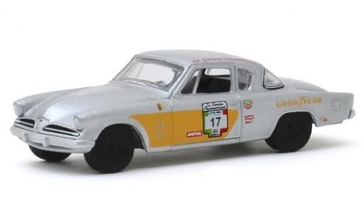 Diecast model cars Studebaker Commander Carrera Panamericana No.17 1953 1/64 Greenlight