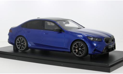 Diecast model cars Bmw M5 berline blue 2024 1/18 GT Spirit