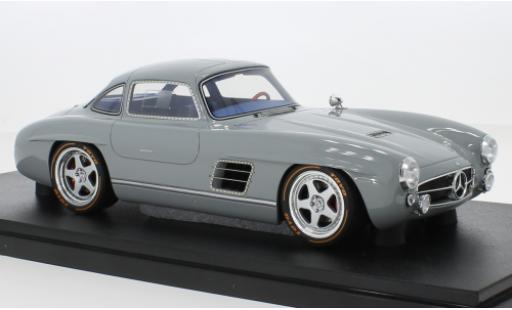 Diecast model cars Mercedes S Coupe S-Klub Gullwing grey 2021 1/18 GT Spirit