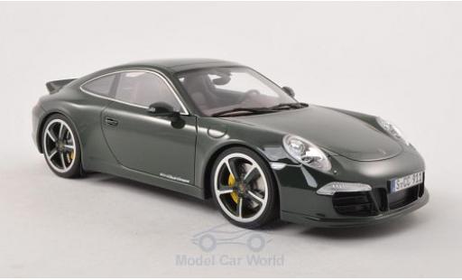 Diecast model cars Porsche 911 SC Club Coupe green 2012 T&Atilde;&frac14;ren and Hauben closed 1/18 GT Spirit