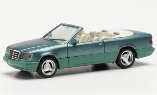 Diecast model cars Mercedes Classe E Coupe 320 CE (C124) cabriolet metallise turquoise 1/87 Herpa