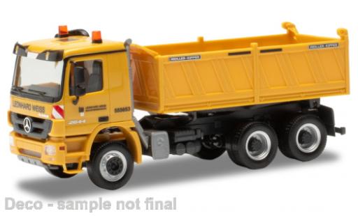Diecast model cars Mercedes Actros Base M Leonhard Weiss 2008 1/87 Herpa