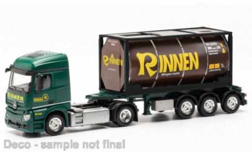 Diecast model cars Mercedes Actros Streamspace 2.3 Rinnen 1/87 Herpa