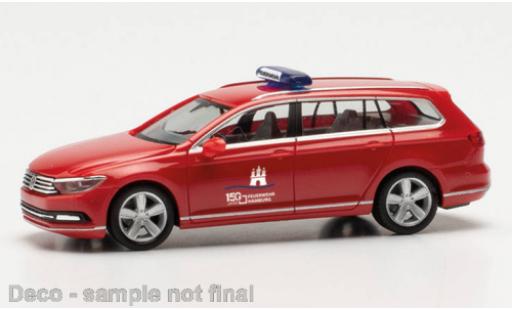 Diecast model cars Volkswagen Passat Base Variant GTE pompiers Hamburg 1/87 Herpa