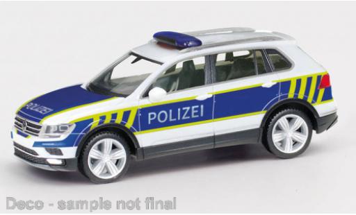 Diecast model cars Volkswagen Tiguan Base police Sachsen-Anhalt 1/87 Herpa
