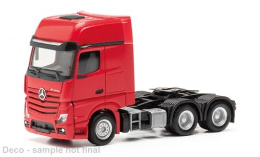Diecast model cars Mercedes Actros Gigaspace L 6x4 red 1/87 Herpa