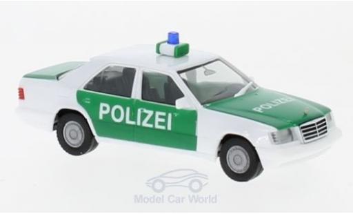 Diecast model cars Mercedes Classe E Base Police 1/87 Herpa