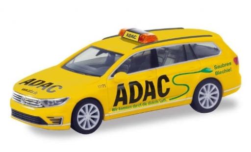 Diecast model cars Volkswagen Passat Base Variant GTE ADAC 1/87 Herpa