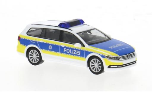 Diecast model cars Volkswagen Passat Base Variant Police Bremen 1/87 Herpa