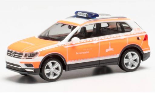 Diecast model cars Volkswagen Tiguan Base Fire brigade Kassel 1/87 Herpa