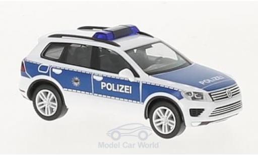 Diecast model cars Volkswagen Touareg Base Federal Police 1/87 Herpa
