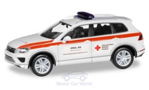 Diecast model cars Volkswagen Touareg Base DRK Grevenbroich 1/87 Herpa