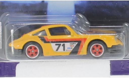 Diecast model cars Porsche 911 Base yellow 1971 1/64 Hot Wheels Premium