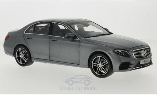 Diecast model cars Mercedes Classe E Base (W213) AMG Line matt-grey 2016 1/18 iScale