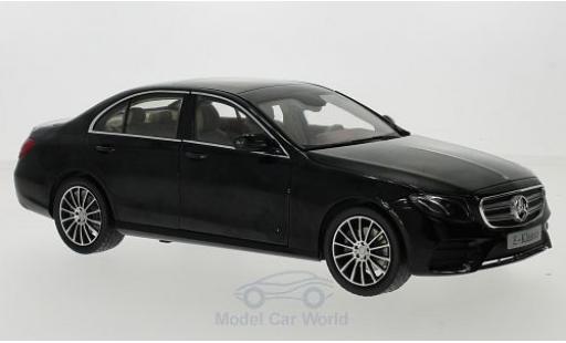 Diecast model cars Mercedes Classe E Base (W213) AMG Line black 2016 1/18 iScale