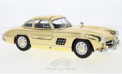 Diecast model cars Mercedes 300 Base (W198) gold 1954 1/18 Minichamps