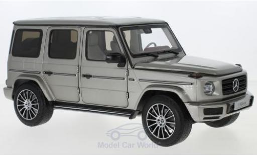 Diecast model cars Mercedes Classe G Base (W463) grey 2019 40 Jahre 1/18 Minichamps