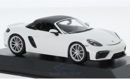 Diecast model cars Porsche 718 Spyder (982) white 2019 1/43 Minichamps
