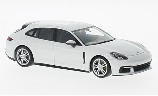 Diecast model cars Porsche Panamera e-hybrid 4 Sport Turismo white 1/43 Minichamps