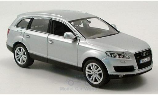 Diecast model cars Audi Q7 suv grey 1/43 Schuco