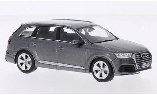 Diecast model cars Audi Q7 suv metallic grey 2015 1/43 Spark