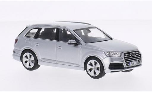 Diecast model cars Audi Q7 suv grey 2015 1/43 Spark