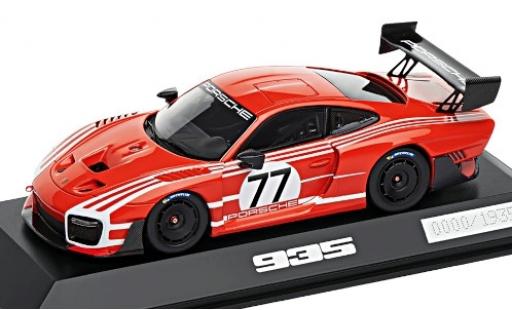 Diecast model cars Porsche 911 GT2 RS 935 red/white No.77 Salzburg Basis: 911 Clubsport (.2) 1/43 Spark