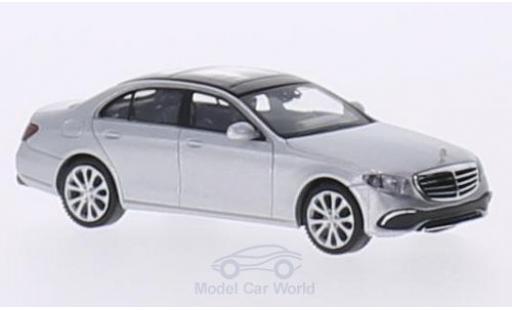 Diecast model cars Mercedes Classe E Base (W213) Exclusive grey 1/87 Wiking
