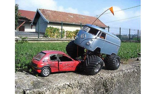 Volkswagen Combi Base 1/18 Solido big foot diecast model cars