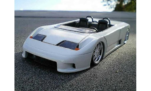 Bugatti EB110 barquette 1/18 Burago white diecast model cars