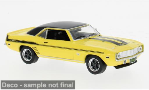 Diecast model cars Chevrolet Camaro tuning Yenko SYC yellow 1969 1/43 IXO