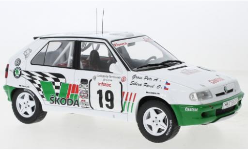 Diecast model cars Skoda Felicia Kit Car No.19 Rally WM Tour de Corse 1995 1/18 IXO