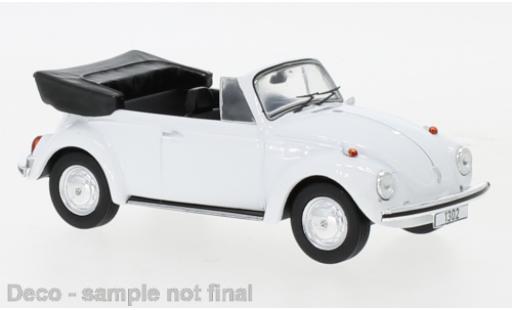Diecast model cars Volkswagen Beetle Base 1302 LS red 1971 1/43 IXO