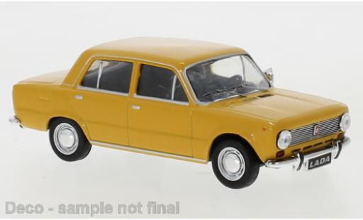 Diecast model cars Lada 1200 Base yellow 1970 1/43 IXO