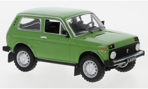 Diecast model cars Lada Niva Base green 1978 1/43 IXO