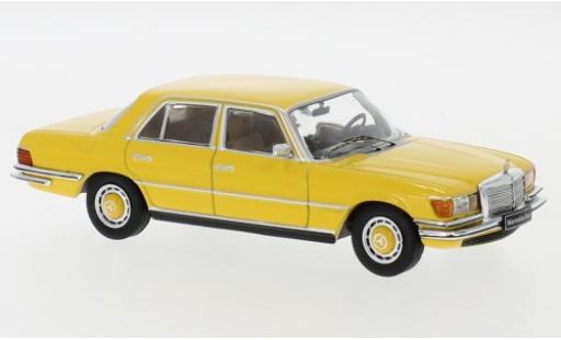 Diecast model cars Mercedes 450 Base SEL (W116) yellow 1975 1/43 IXO