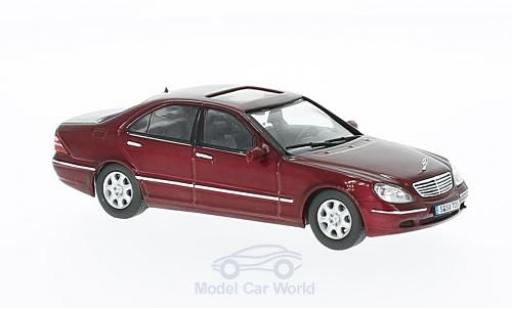 Diecast model cars Mercedes S500 500 (W220) metallic red 2000 1/43 IXO