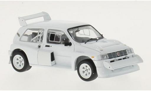 Diecast model cars MG Metro 6R4 white RHD 1985 Plain Body Version y compris les 4 Ersatzr&Atilde;&curren;der 1/43 IXO