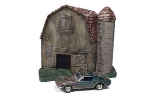 Diecast model cars Ford Mustang Fastback GT green 1968 Barn Finds Series 4 Diorama with Witterungsspuren 1/64 Johnny Lightning