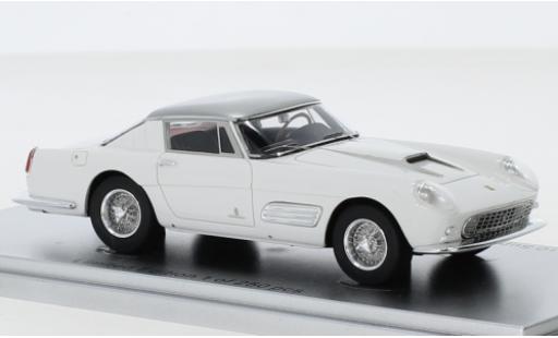 Diecast model cars Ferrari 410 Series III Superamerica Pininfarina Coupe white/grey 1958 1/43 Kess