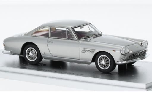 Diecast model cars Ferrari 330 GT 2+2 Saloon d 1964 1/43 Kess