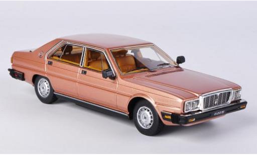Diecast model cars Maserati Quattroporte Base III 4.9 dkl.-gold 1983 sans Vitrine 1/43 Kess