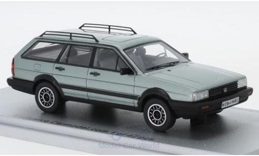 Diecast model cars Volkswagen Passat B2 Variant GT Syncro metallic green 1985 1/43 Kess