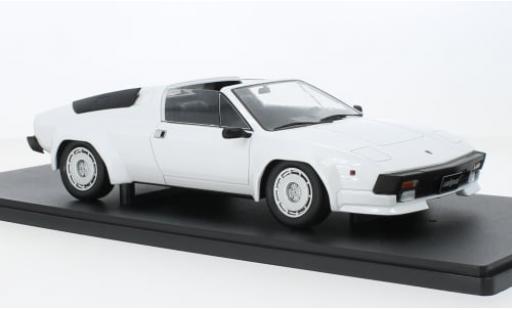 Diecast model cars Lamborghini Jalpa P3500 3500 metallise white 1982 1/18 KK Scale