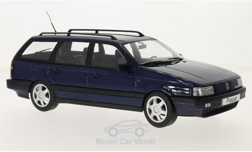 Diecast model cars Volkswagen Passat B3 Variant blue 1988 1/18 KK Scale
