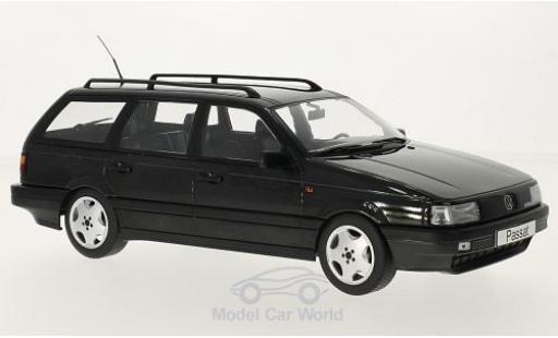 Diecast model cars Volkswagen Passat B3 Variant black 1988 1/18 KK Scale