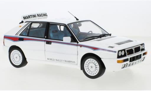Diecast model cars Lancia Delta HF Integrale 6 white 1/18 Kyosho