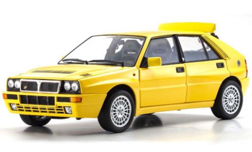 Diecast model cars Lancia Delta HF Integrale yellow 1/18 Kyosho