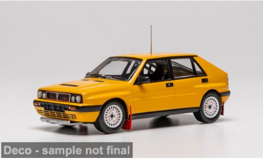 Diecast model cars Lancia Delta HF Integrale 16V yellow 1989 1/43 IXO