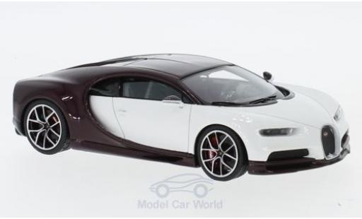 Diecast model cars Bugatti Chiron coupe white/purple 1/43 Look Smart